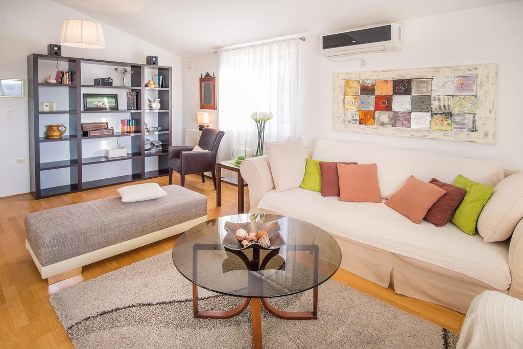 Apartment Ivana 2435 Malinska Extérieur photo